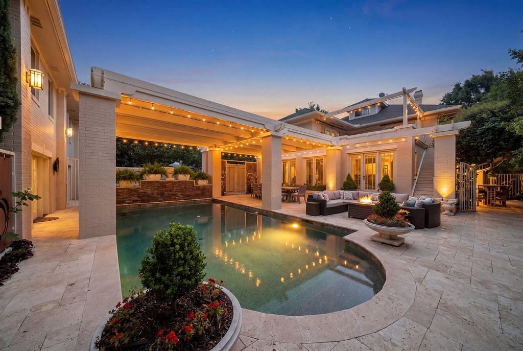 Munger Place - Residential