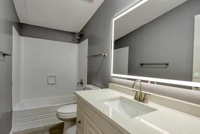 A0281 DALRYMPLE JOHN - Residential