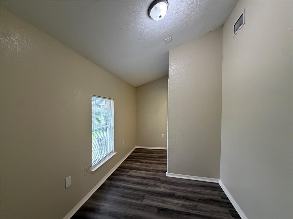 Lorena Ot - Residential