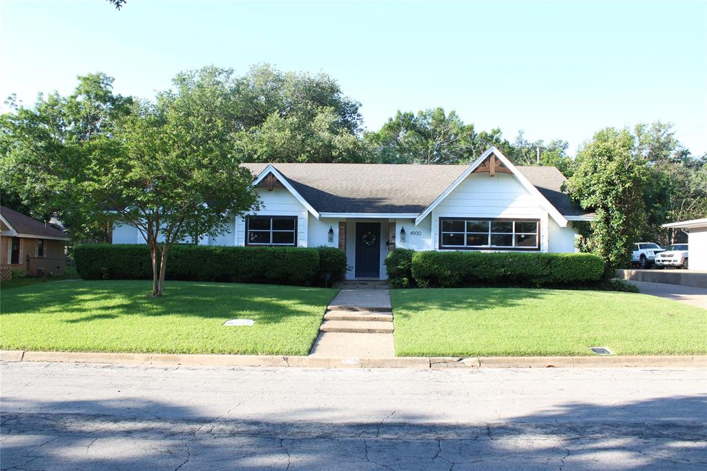 Meticulously maintained home, Spacious with open floor plan. Abundance of natural light. Private backyard, large storage bldg-workshop. Centrally located. Shopping, schools, and medical facilities all just minutes away.
