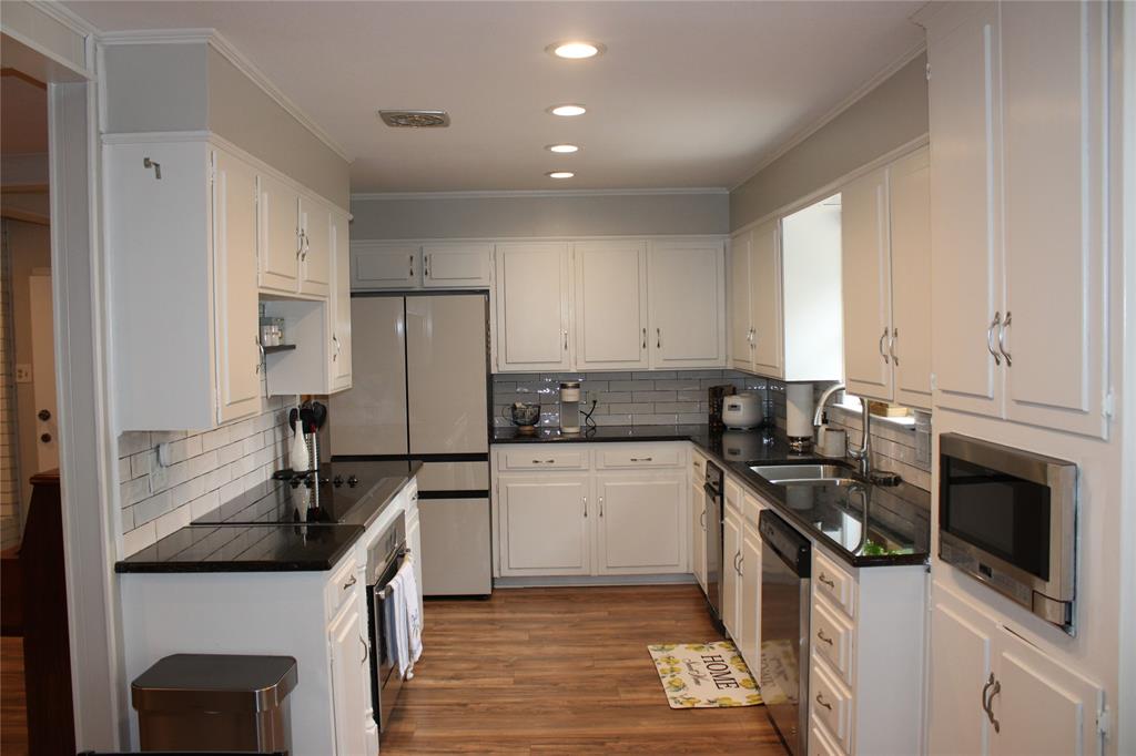Lake Aire Estates - Residential