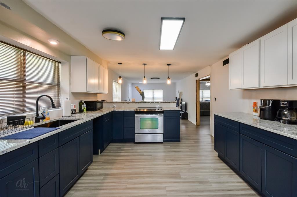Clyde-Railroad - Residential