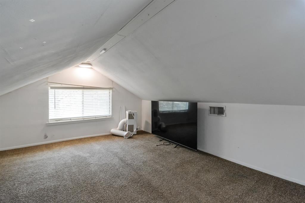 Clyde-Railroad - Residential