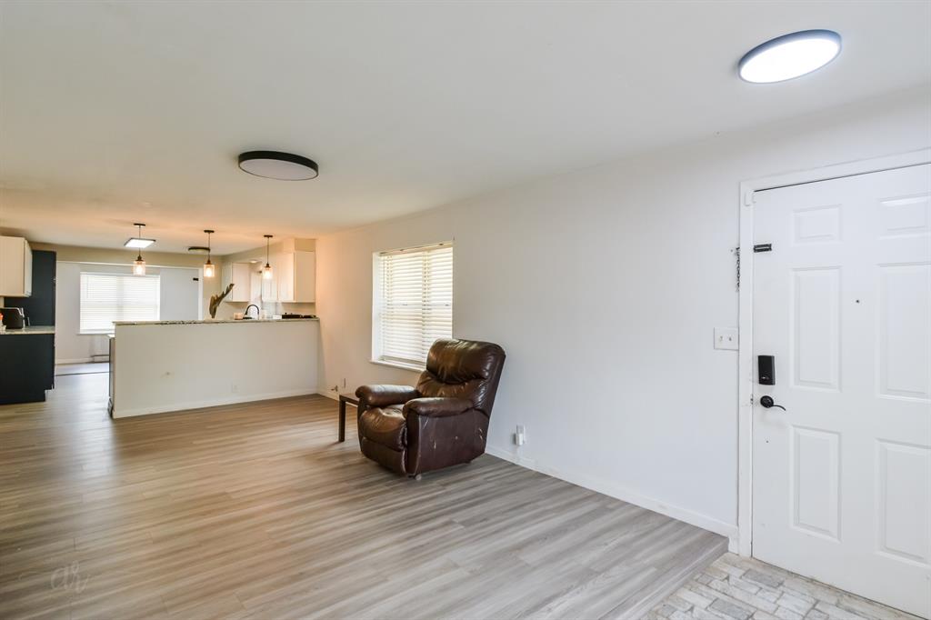 Clyde-Railroad - Residential