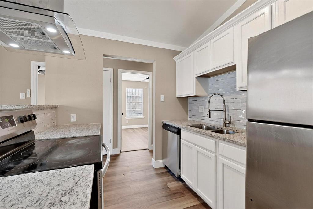Williamsburg Square - Residential