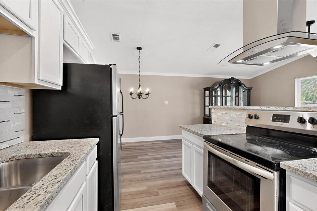 Williamsburg Square - Residential