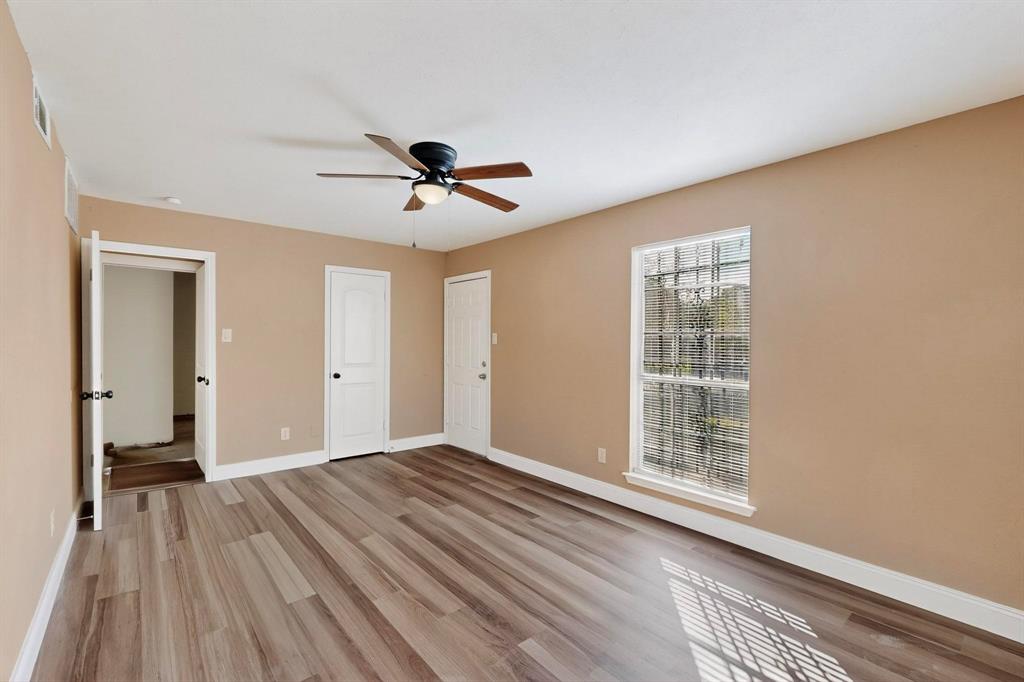 Williamsburg Square - Residential