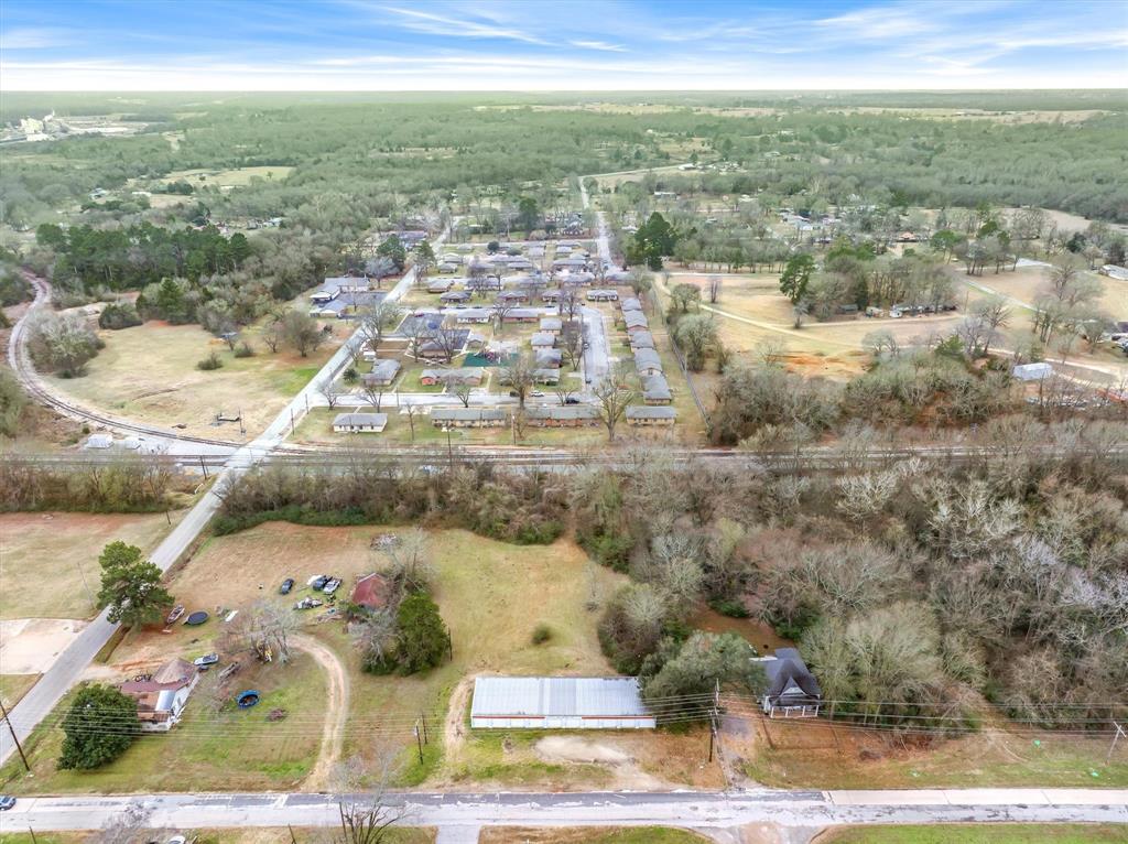 Richardsons Add 01 - Commercial Sale