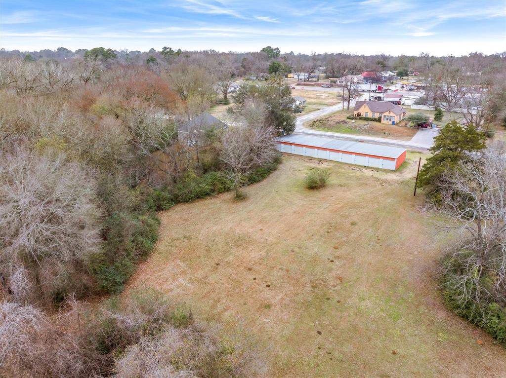 Richardsons Add 01 - Commercial Sale