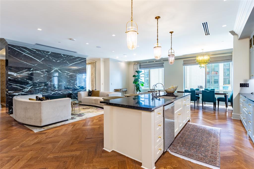 Stoneleigh Residences - Residential