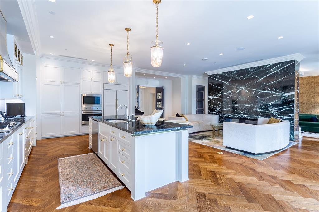 Stoneleigh Residences - Residential