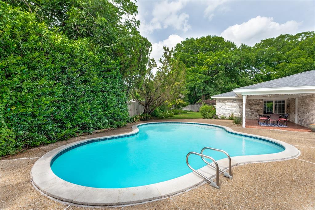 Ridglea Country Club Estate - Residential