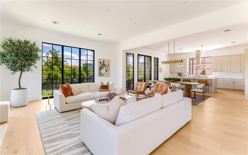 Preston Hollow Village Ph 3 - Residential