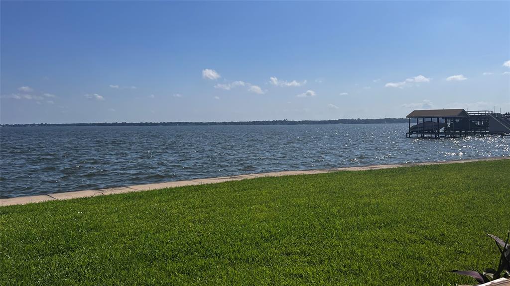 Oak Harbor - Land