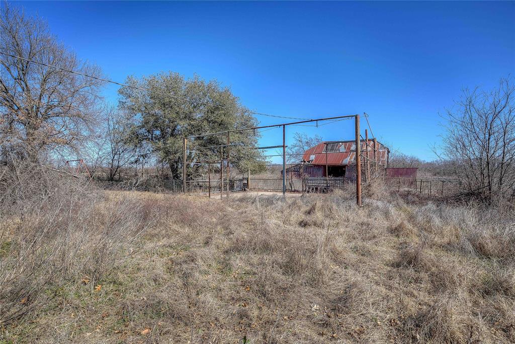 A1093 WINNIE MARTIN, TRACT 1 - Land