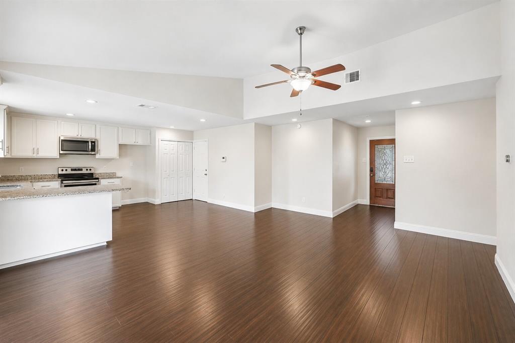 Country Club Estates - Residential