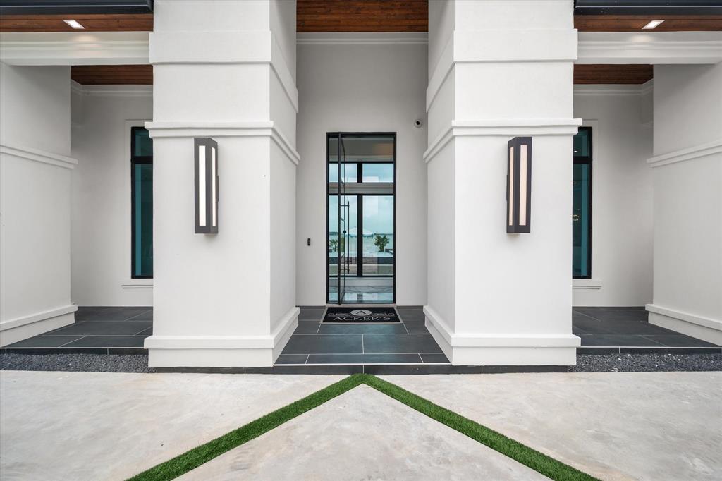 Diamond Point - Residential