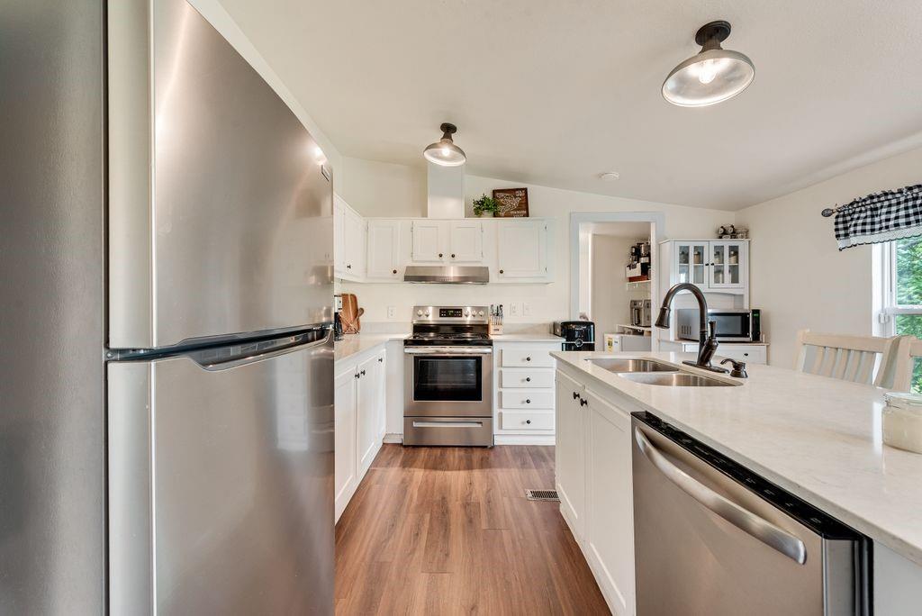 Stony Hills Ph One - Residential