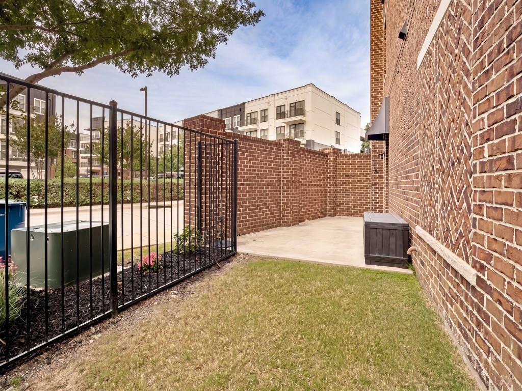 Roanoke City Center - Residential