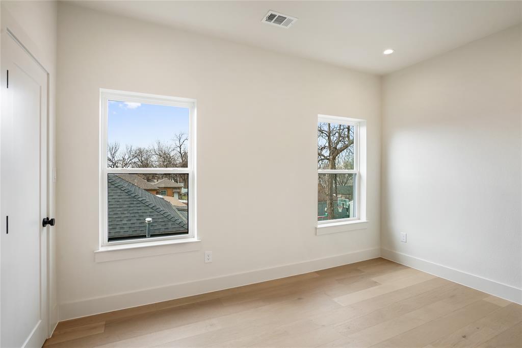 Mount Auburn - Residential