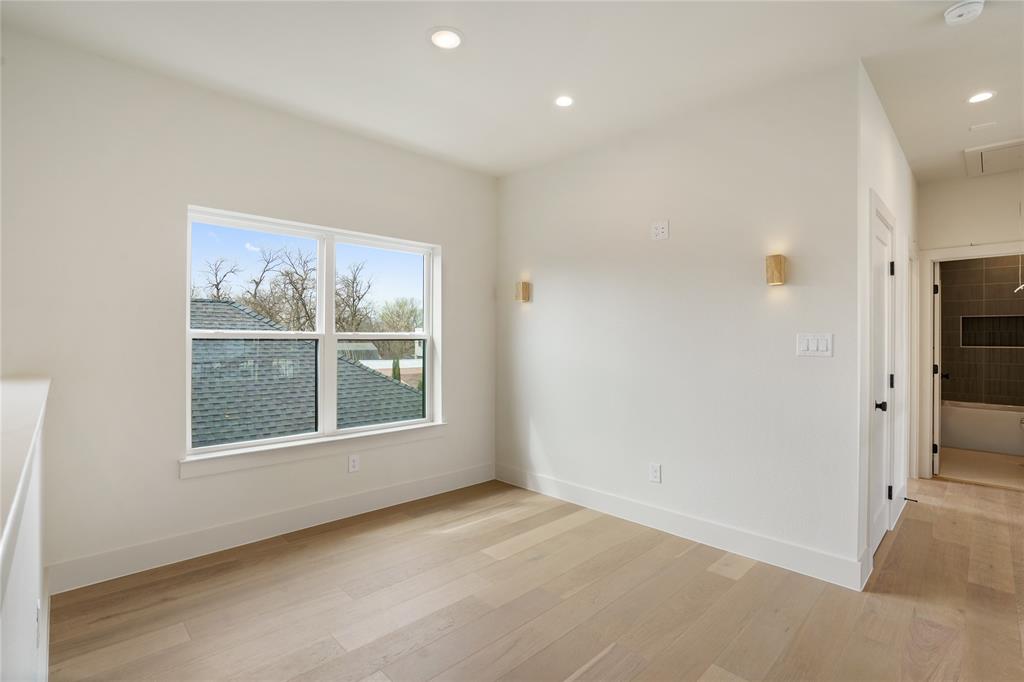 Mount Auburn - Residential