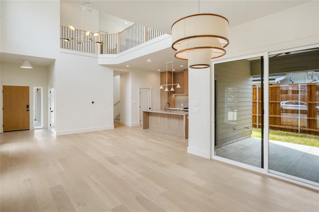 Mount Auburn - Residential