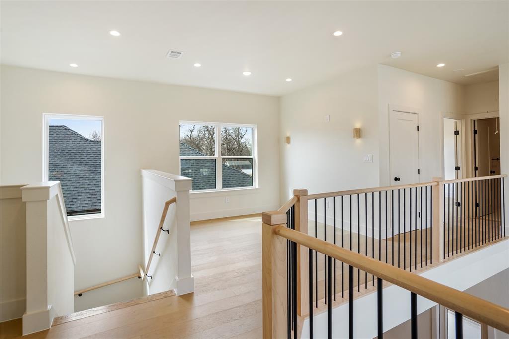 Mount Auburn - Residential