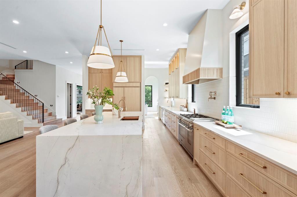 Llano Place - Residential