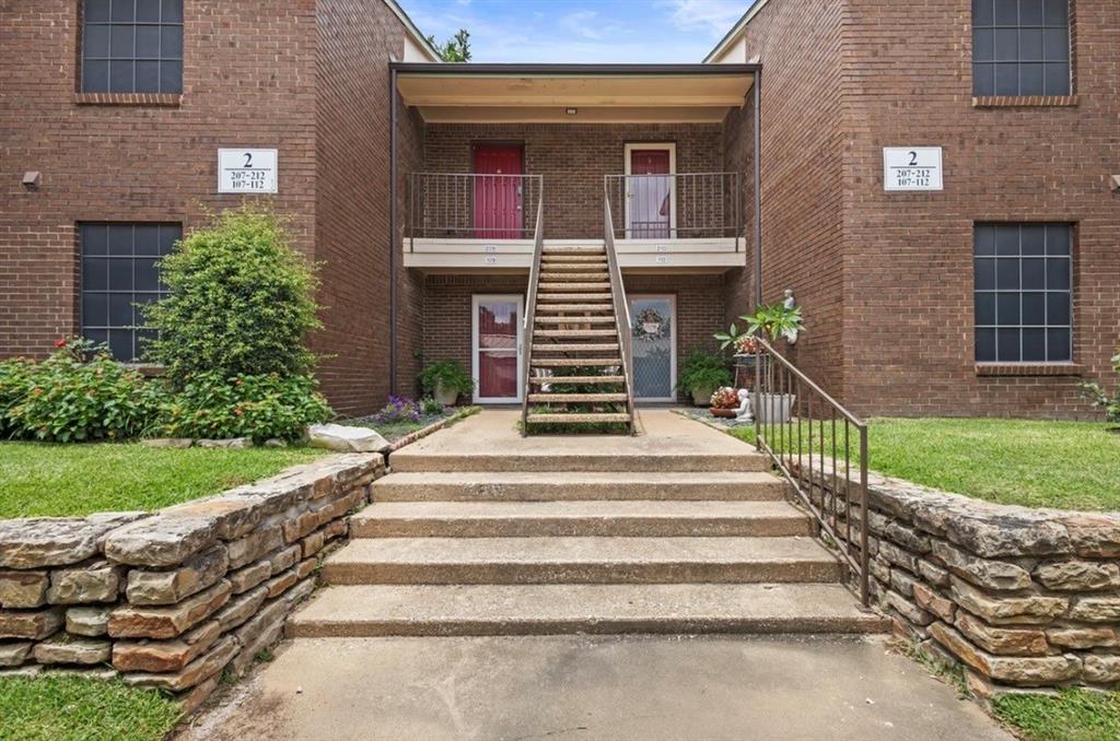 Wedglea Place Condo - Residential