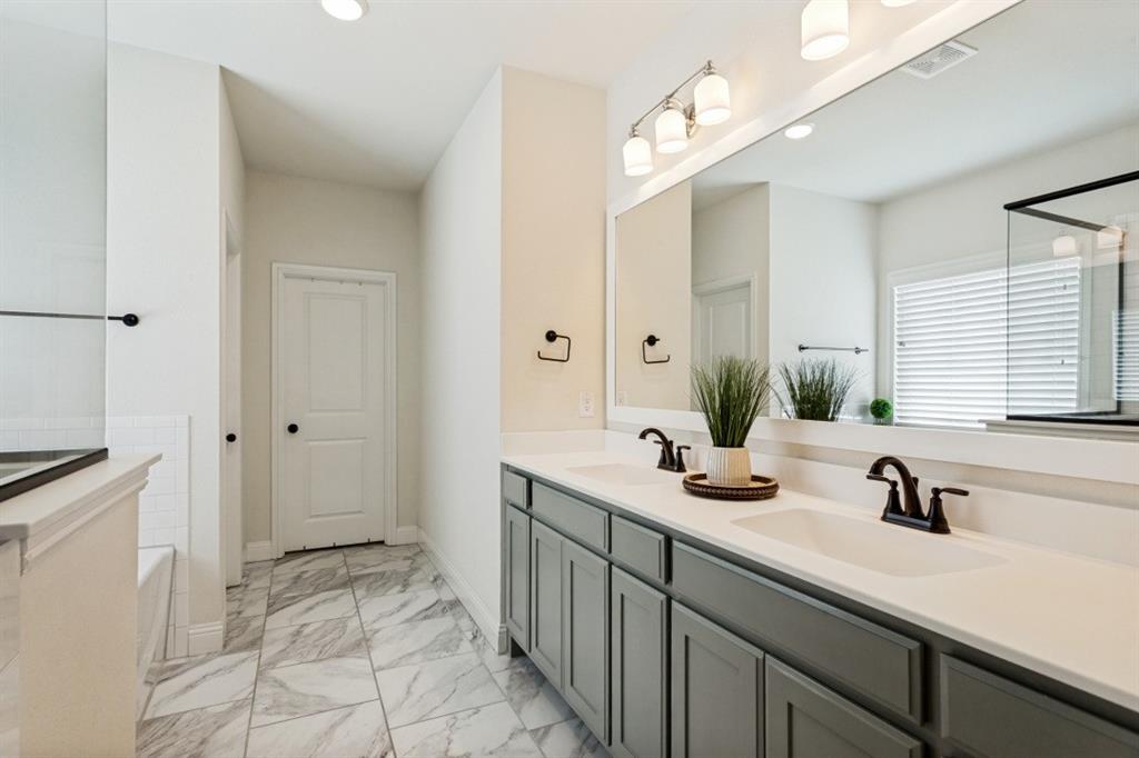 Crown Valley Estates Ph - Residential