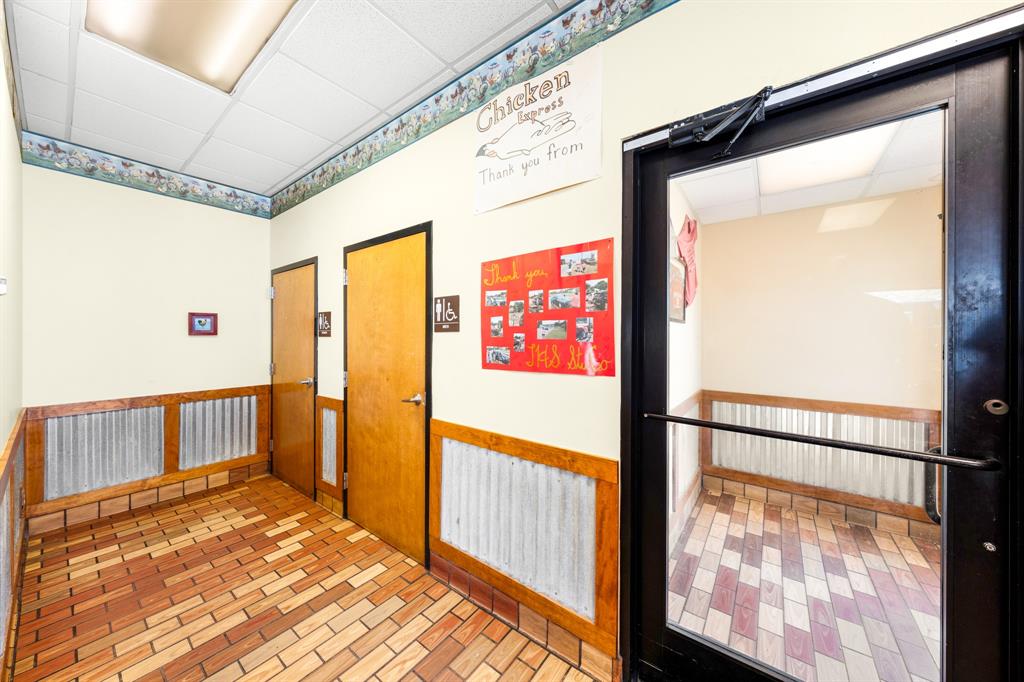 Warren - Commercial Sale