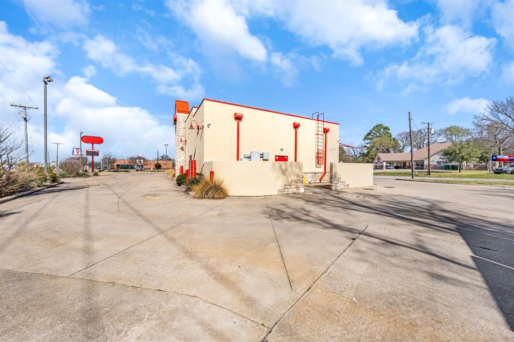 Warren - Commercial Sale
