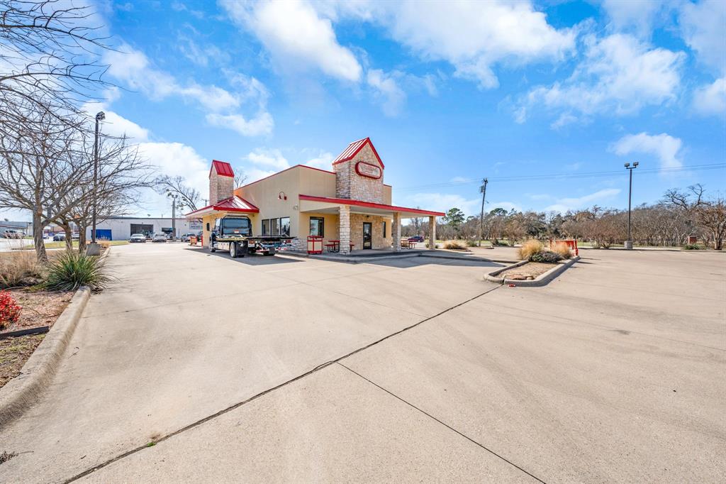 Warren - Commercial Sale