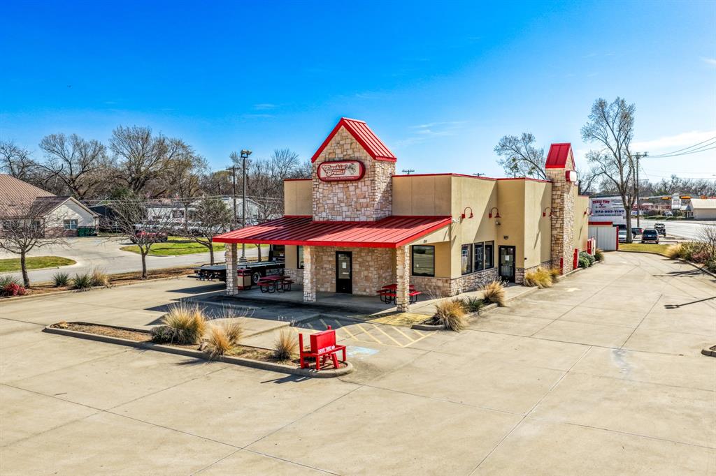 Warren - Commercial Sale