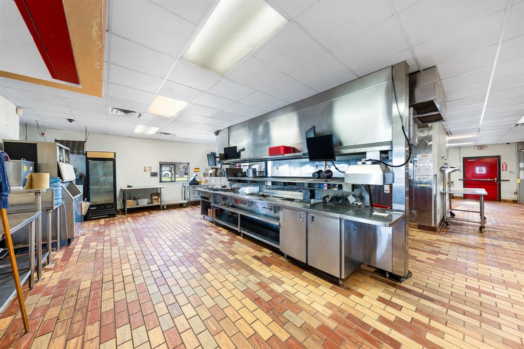 Warren - Commercial Sale