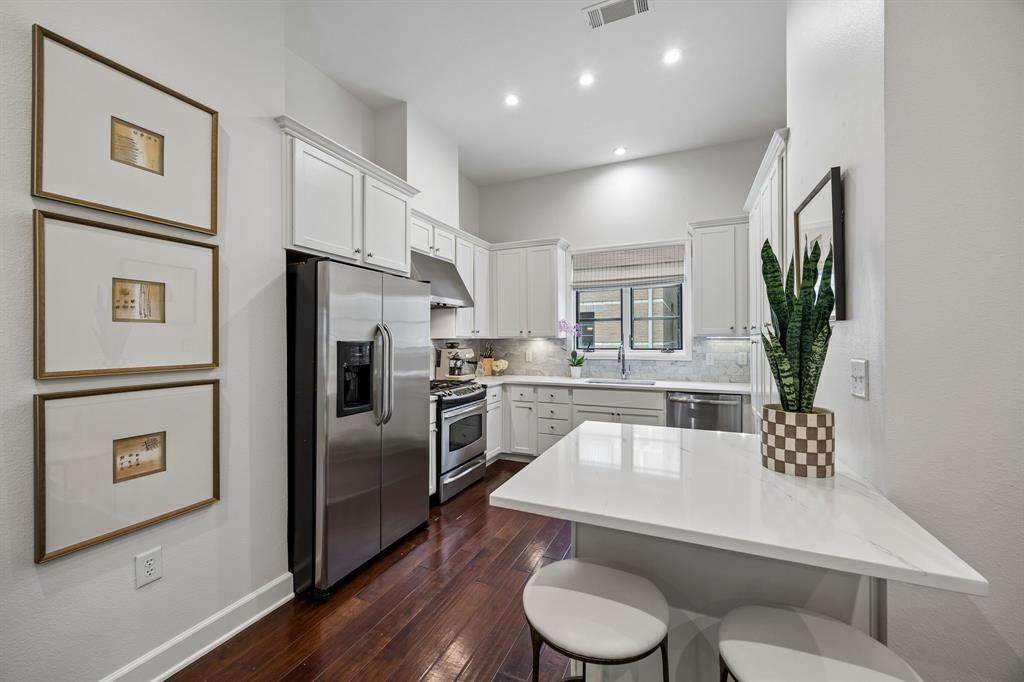 Vine Condominiums - Residential