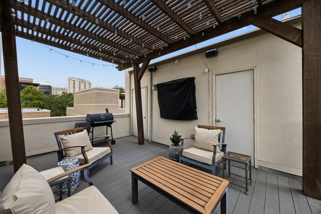 Vine Condominiums - Residential