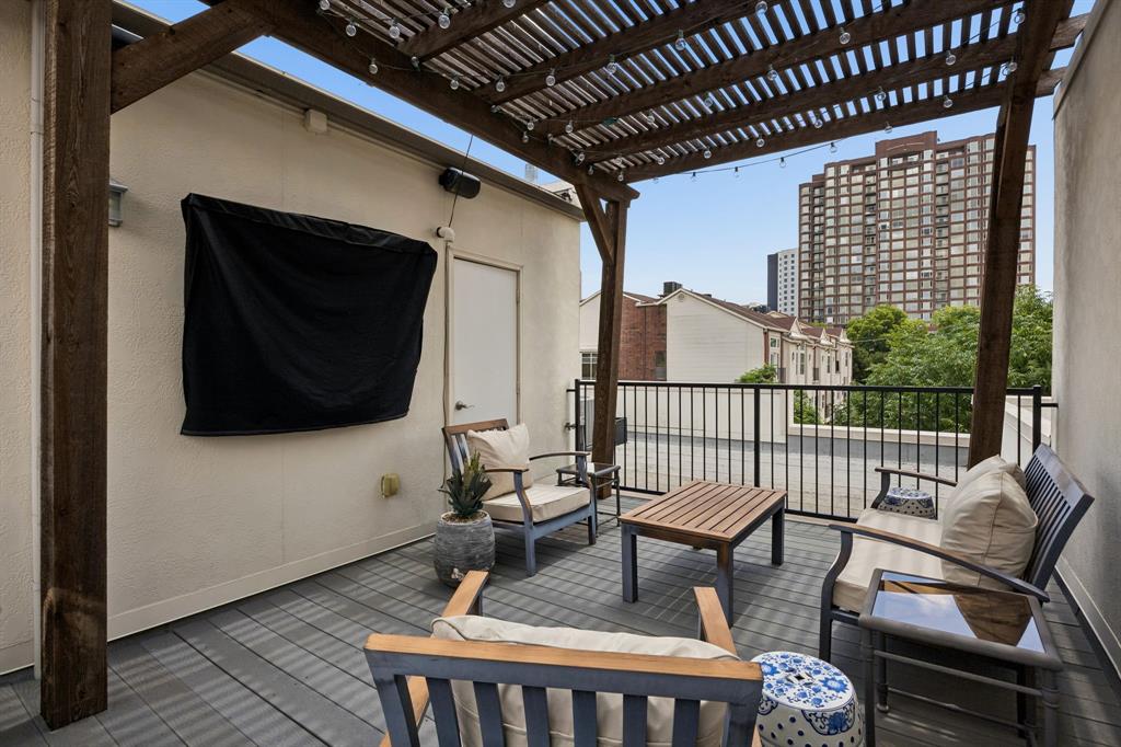 Vine Condominiums - Residential