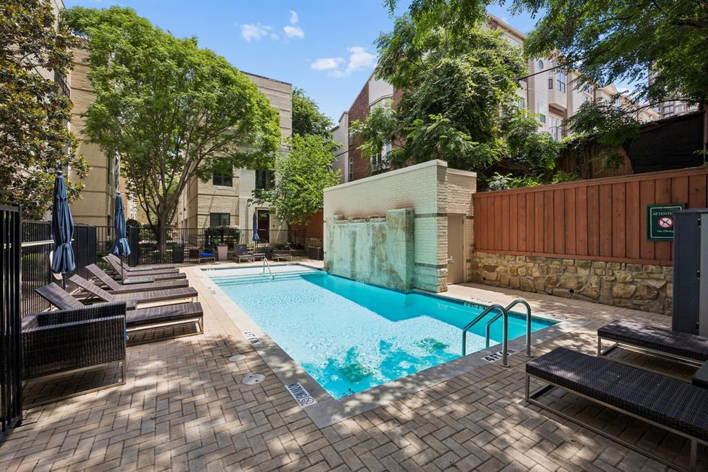 Vine Condominiums - Residential