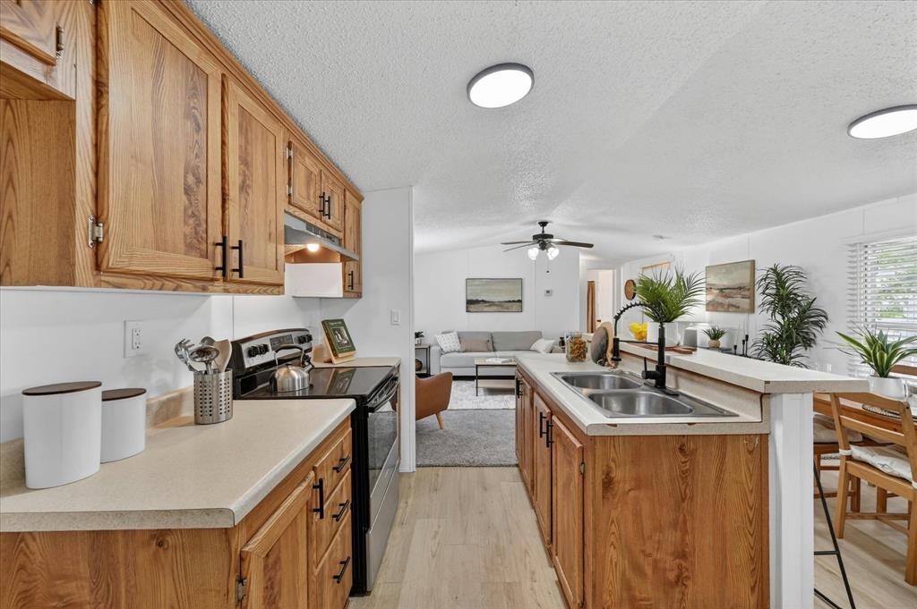 Bluewater Oaks - Residential