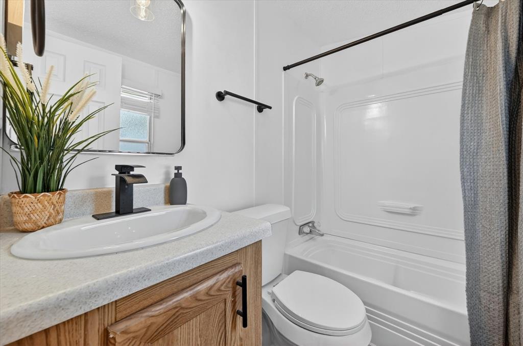 Bluewater Oaks - Residential