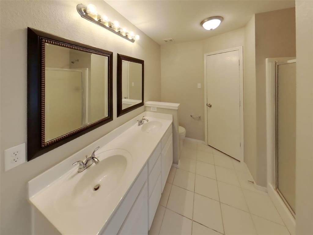 FORMAN WILLIAMSBURG SQUARE - Residential Lease