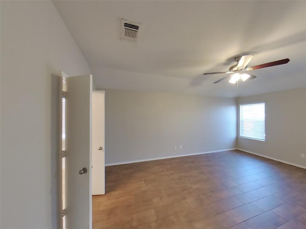 FORMAN WILLIAMSBURG SQUARE - Residential Lease