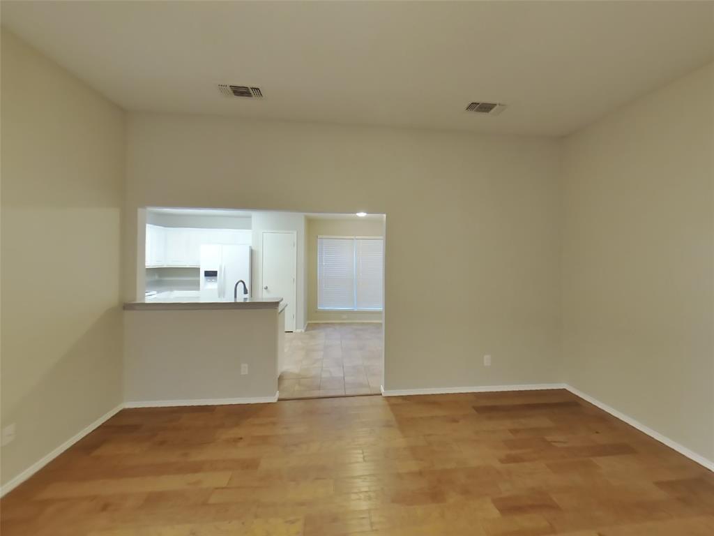 FORMAN WILLIAMSBURG SQUARE - Residential Lease