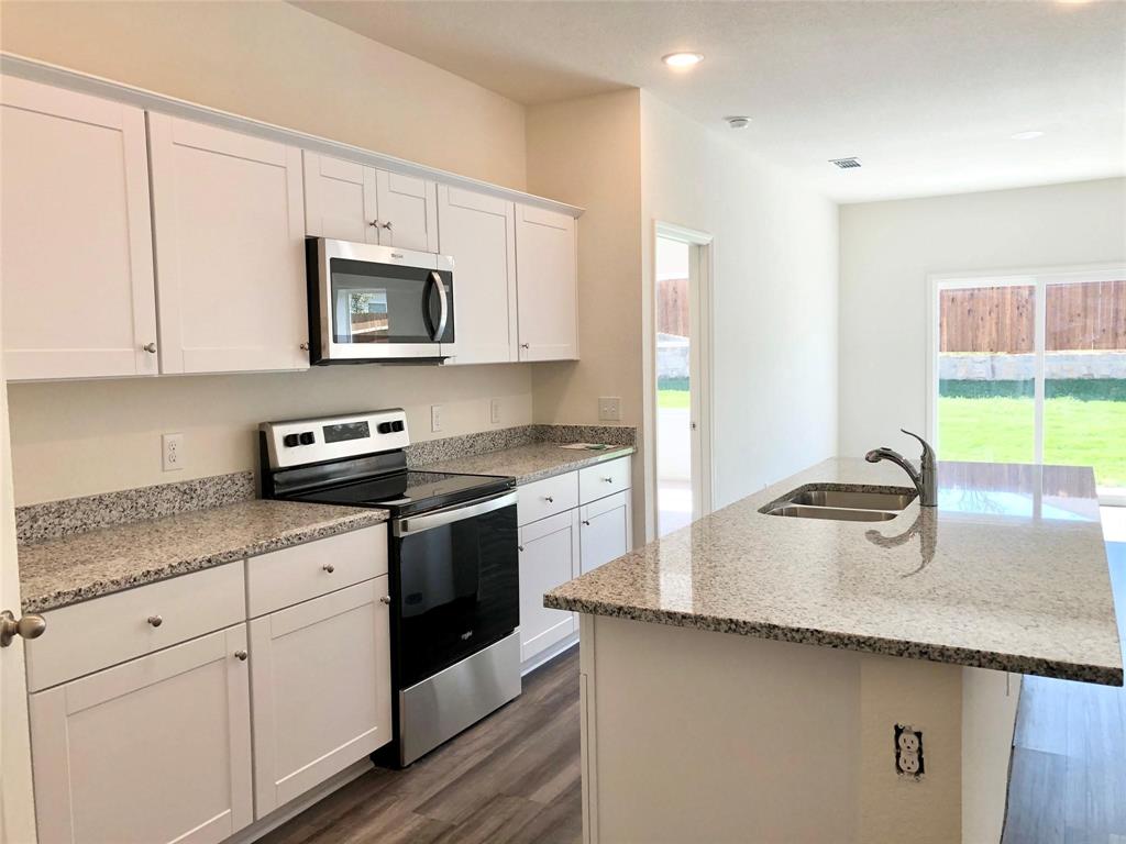 PECAN GROVE PHASE IV - Residential Lease