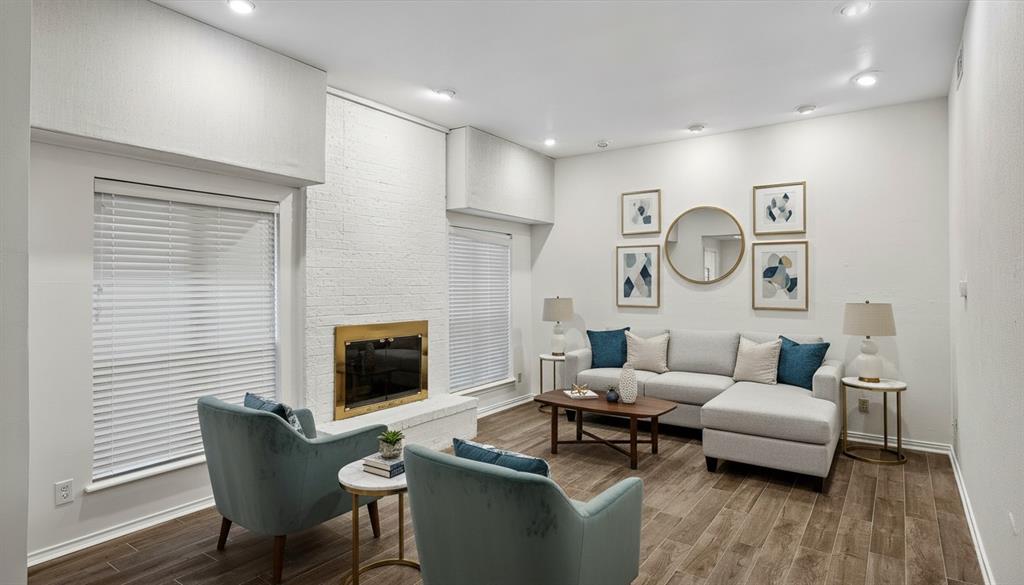 Park Place Twnhms Condo - Residential