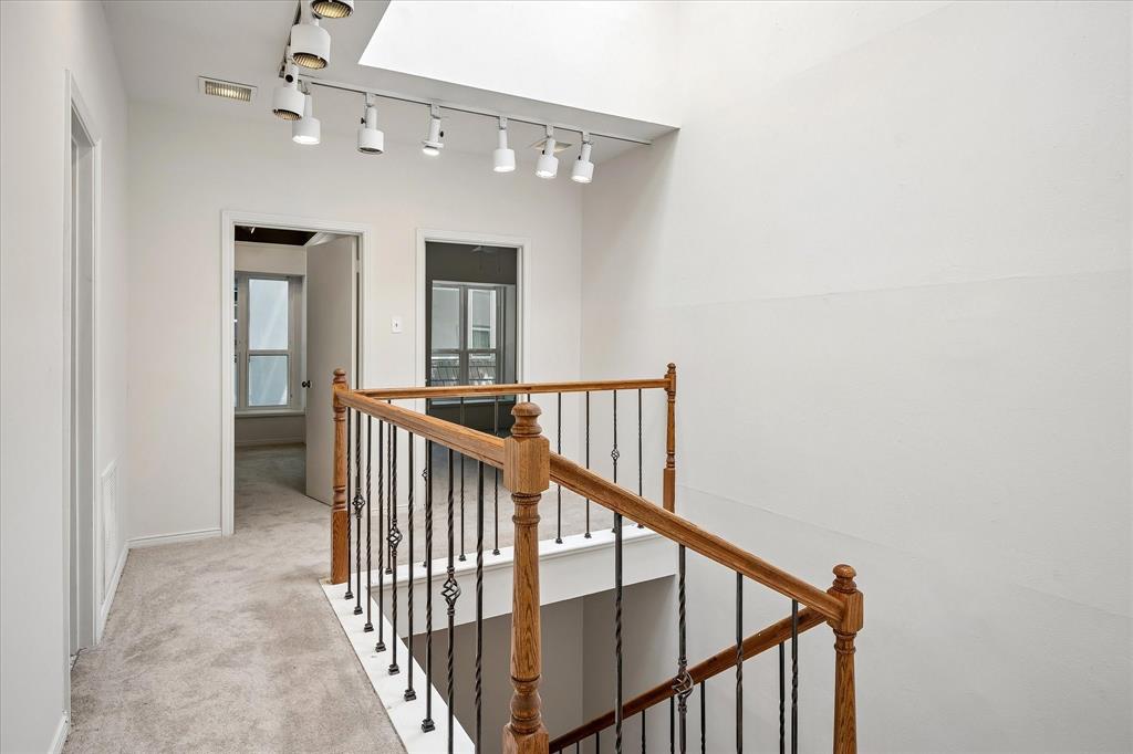 Park Place Twnhms Condo - Residential