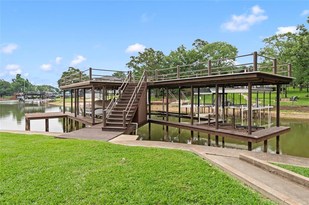 Villa Cove - Residential