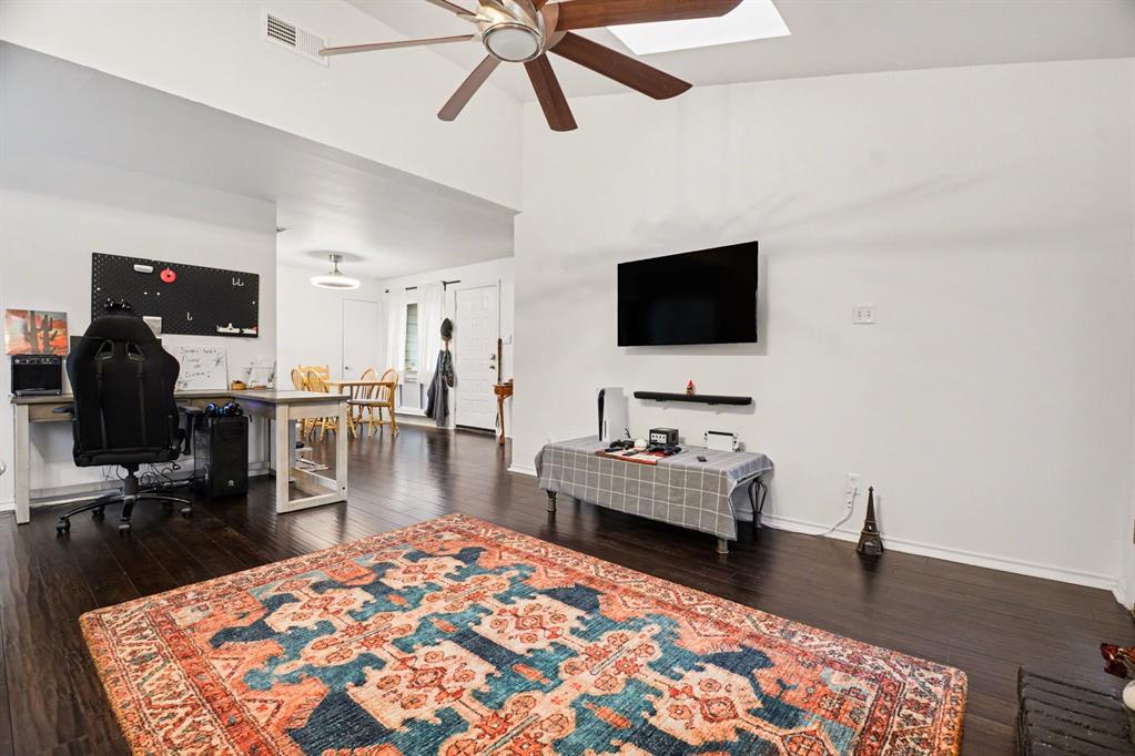 Oaks On Montfort Condos - Residential