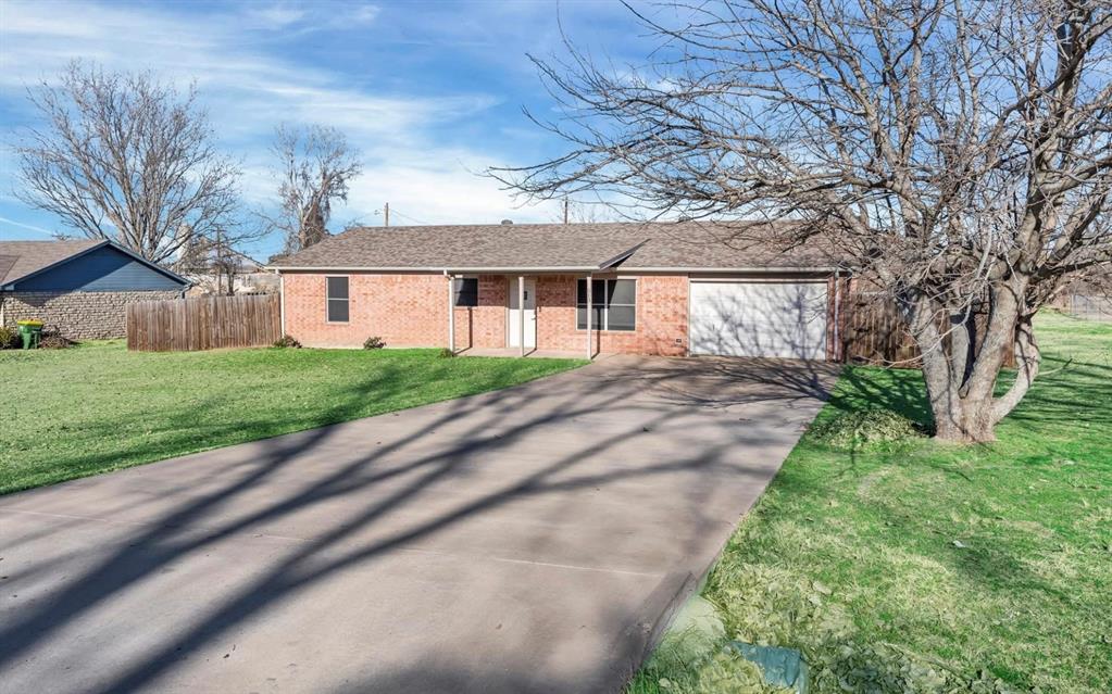 Welcome to this single-story home in the Western Hills Harbor area of Granbury, offering a 3-bedroom, 2-bath layout on a generously sized lot that is approximately half an acre.

The interior features a functional floor plan with a central living and kitchen area and a split-bedroom design. The home provides a solid starting point for someone looking to renovate or personalize a property to their own standards.

The standout feature here is the outdoor space. The large backyard lot size offers plenty of room for a variety of uses, whether that’s outdoor living space, gardening, storage, or future improvements. The size of the lot gives flexibility that is hard to find at this price point.

Located near Lake Granbury, the property offers convenient access to local recreation, boat ramps, and community amenities. This home has the opportunity for buyers looking for value, space, and potential in a well-located area.